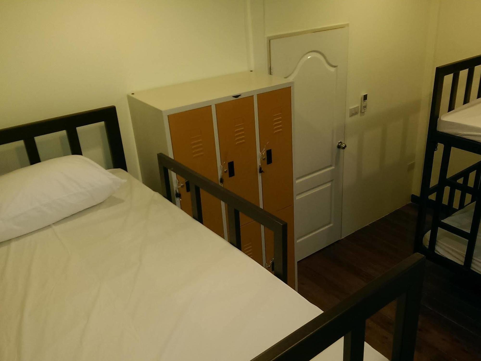 Samsen 360 Hostel Bangkok Exterior foto