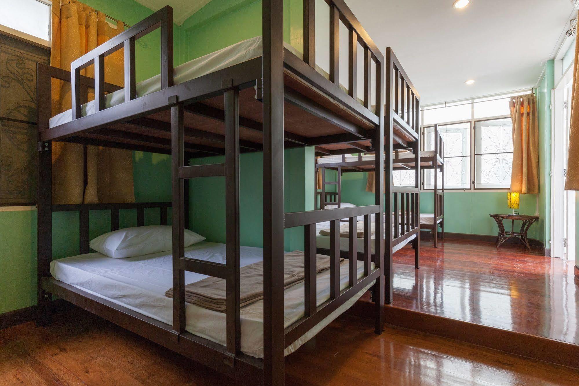 Samsen 360 Hostel Bangkok Exterior foto